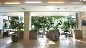 Unclassified image, 3 of 46, button - Admiral Hotel (Geoje)