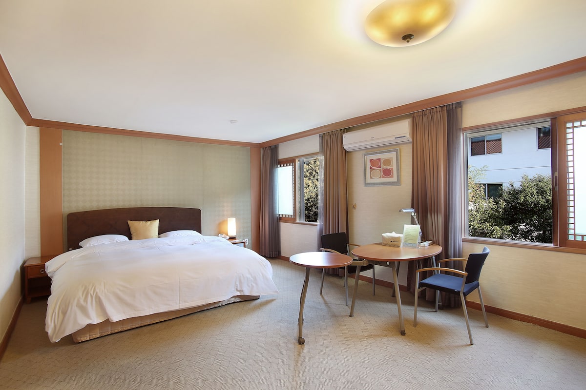 Deluxe Double Room | 1 bedroom, premium bedding, individually decorated