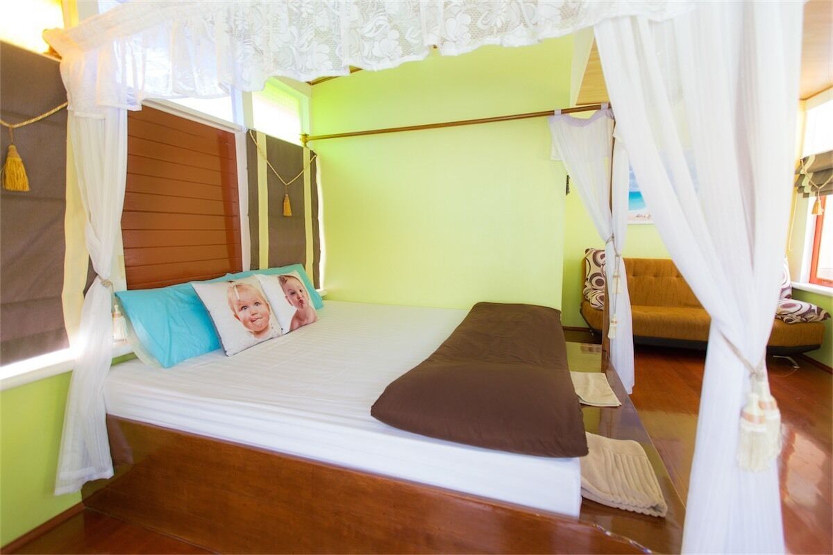 in-room safe, blackout curtains, free wifi