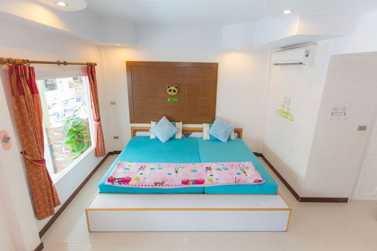 in-room safe, blackout curtains, free wifi