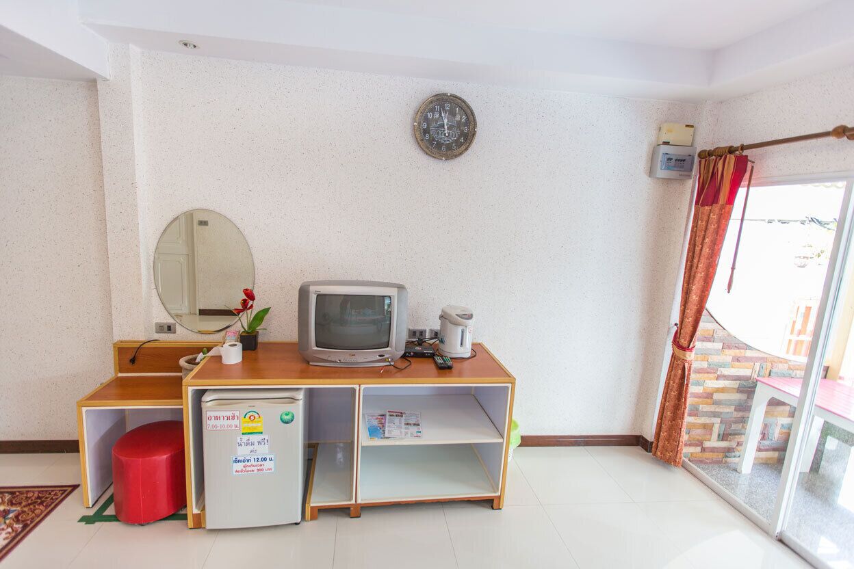 in-room safe, blackout curtains, free wifi