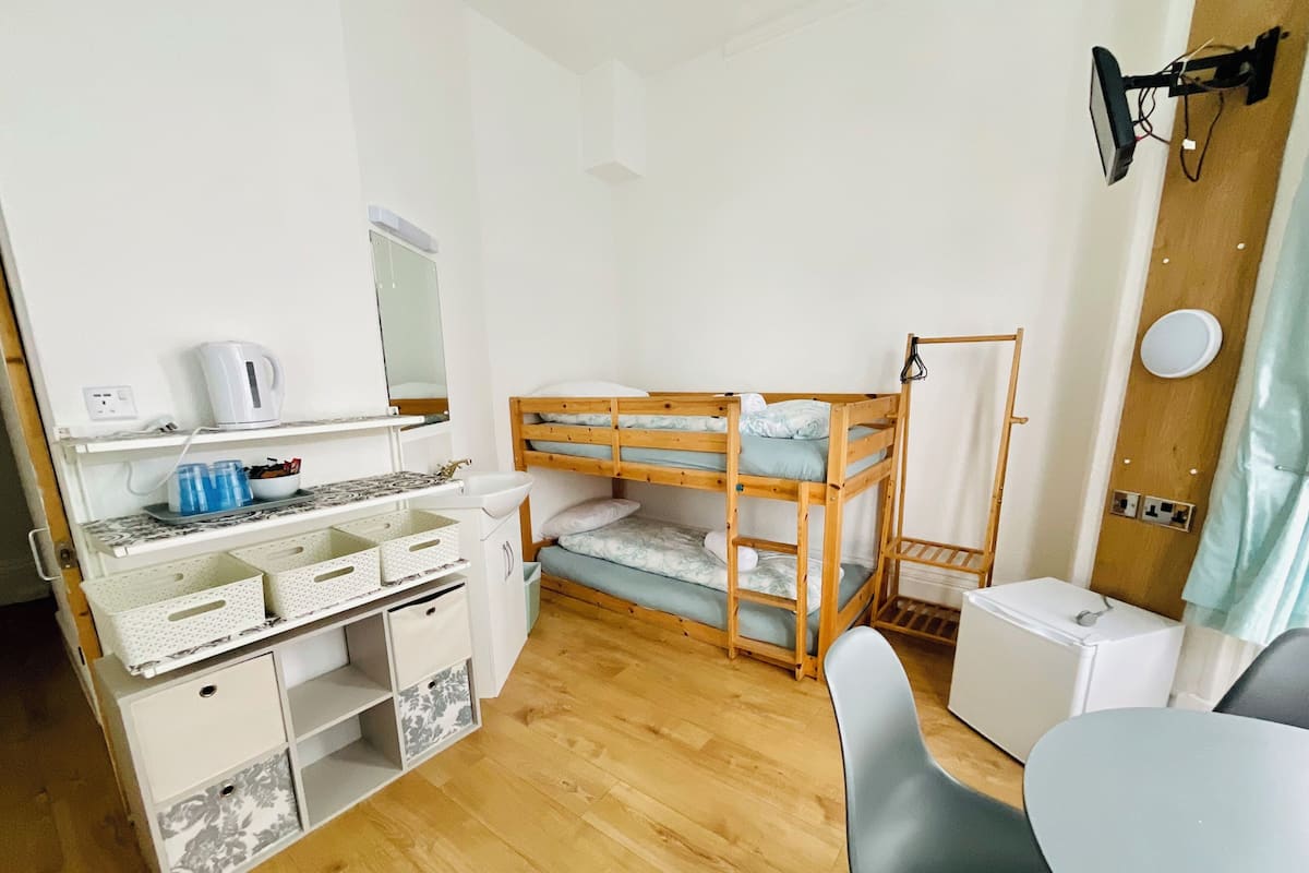 Familiekamer | 1 slaapkamer, hypoallergeen beddengoed, een kluis op de kamer