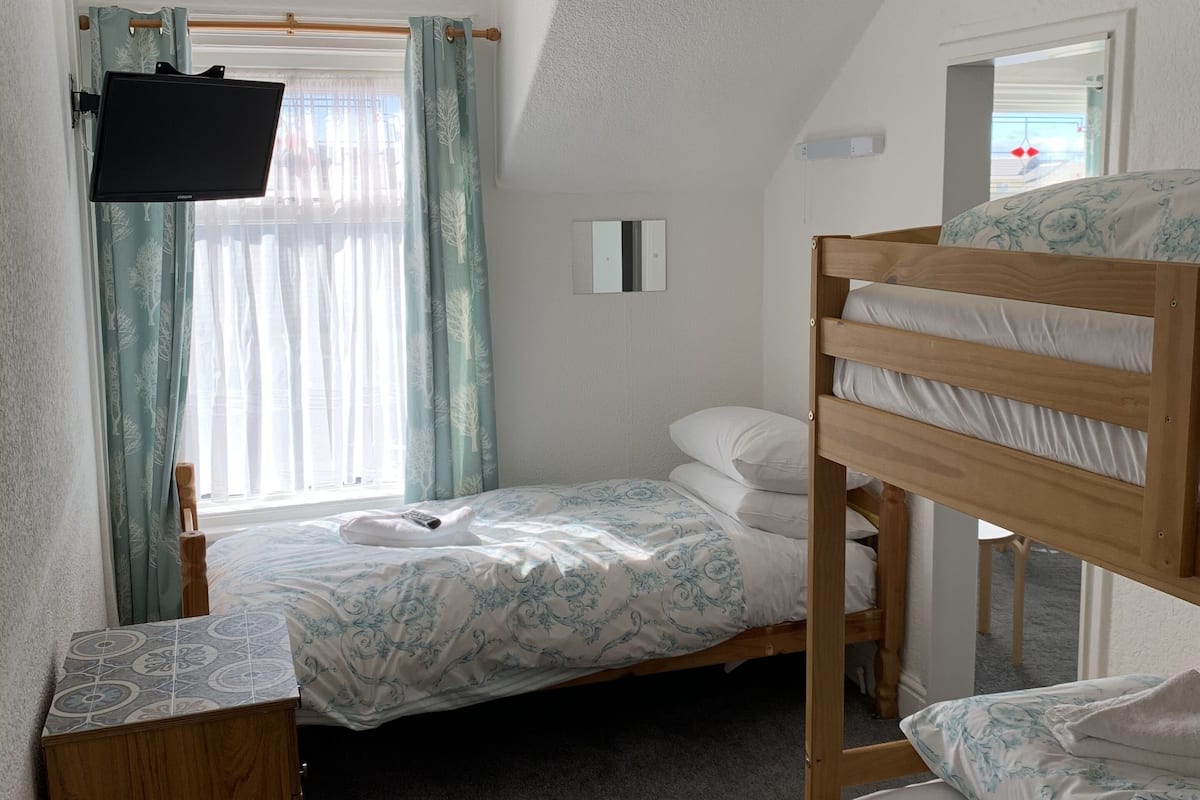 Familiekamer | 1 slaapkamer, hypoallergeen beddengoed, een kluis op de kamer