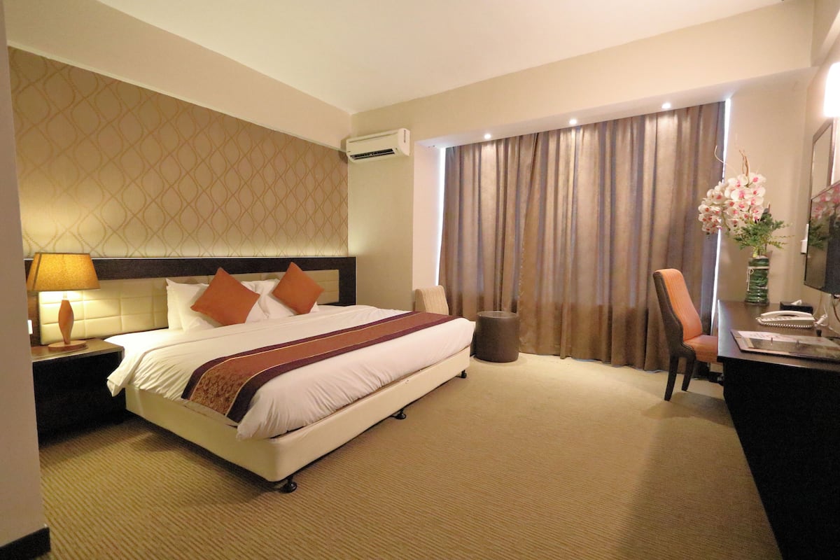 Deluxe kamer, 1 kingsize bed (Deluxe Super King) | 1 slaapkamer, een kluis op de kamer, gratis wifi, rolstoeltoegankelijk
