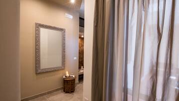 Suite, idromassaggio | Servizio della camera