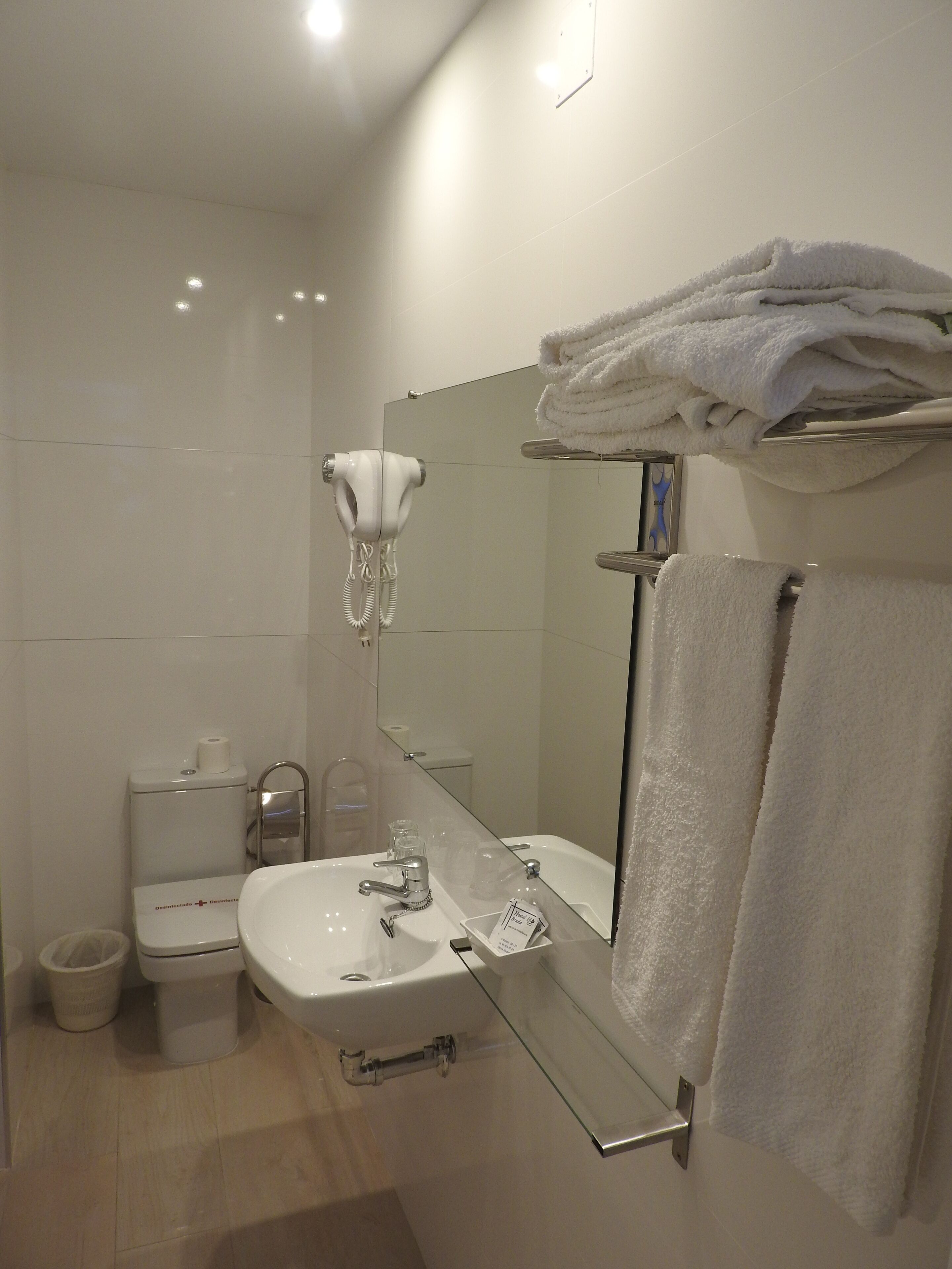 Photo - Hostal Bruña Paseo del Prado