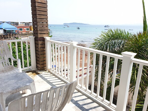 Standard Room | Balcony - Sea Beach Koh Larn 2 (Koh Lan)