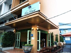 Exterior - Blue Chang House (Bangkok)