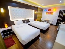 ห้องสแตนดาร์ด (Standard Twin Room Japanese Style) | โต๊ะทำงาน, Wi-Fi ฟรี