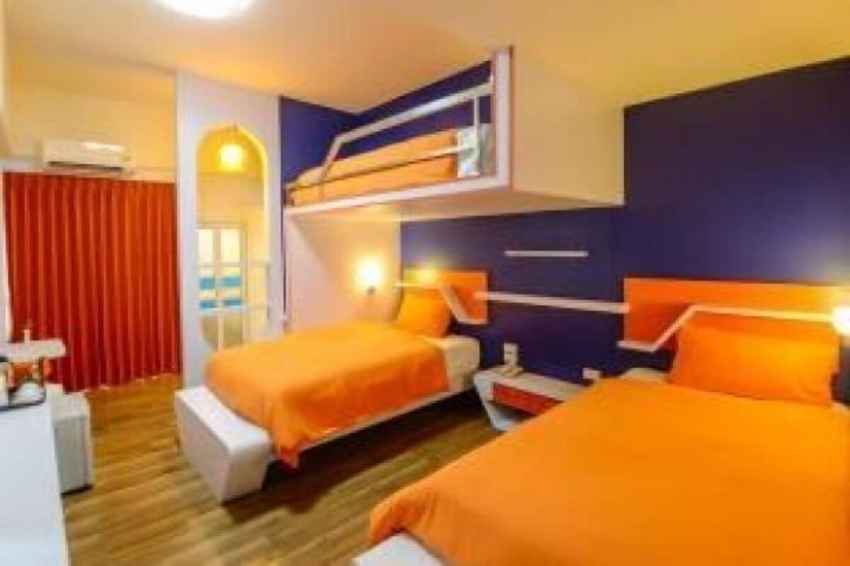 Standard-Dreibettzimmer | Schreibtisch, kostenloses WLAN