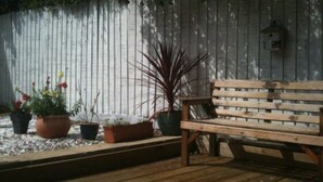 Terrace/patio - Diana's Bed and Breakfast (Oxford)