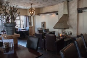 Lunch, dinner served; Modern European cuisine, al fresco dining 