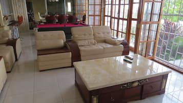 Exclusive Villa, 6 Bedrooms, Private Pool, Sea View | Living room | Table tennis, books