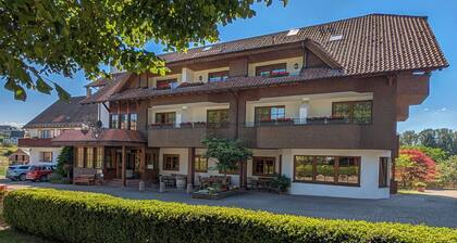 Hotel Restaurant Vinothek Lamm