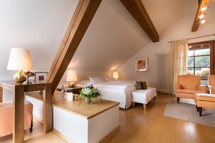 In-room safe, desk, cribs/infant beds, rollaway beds