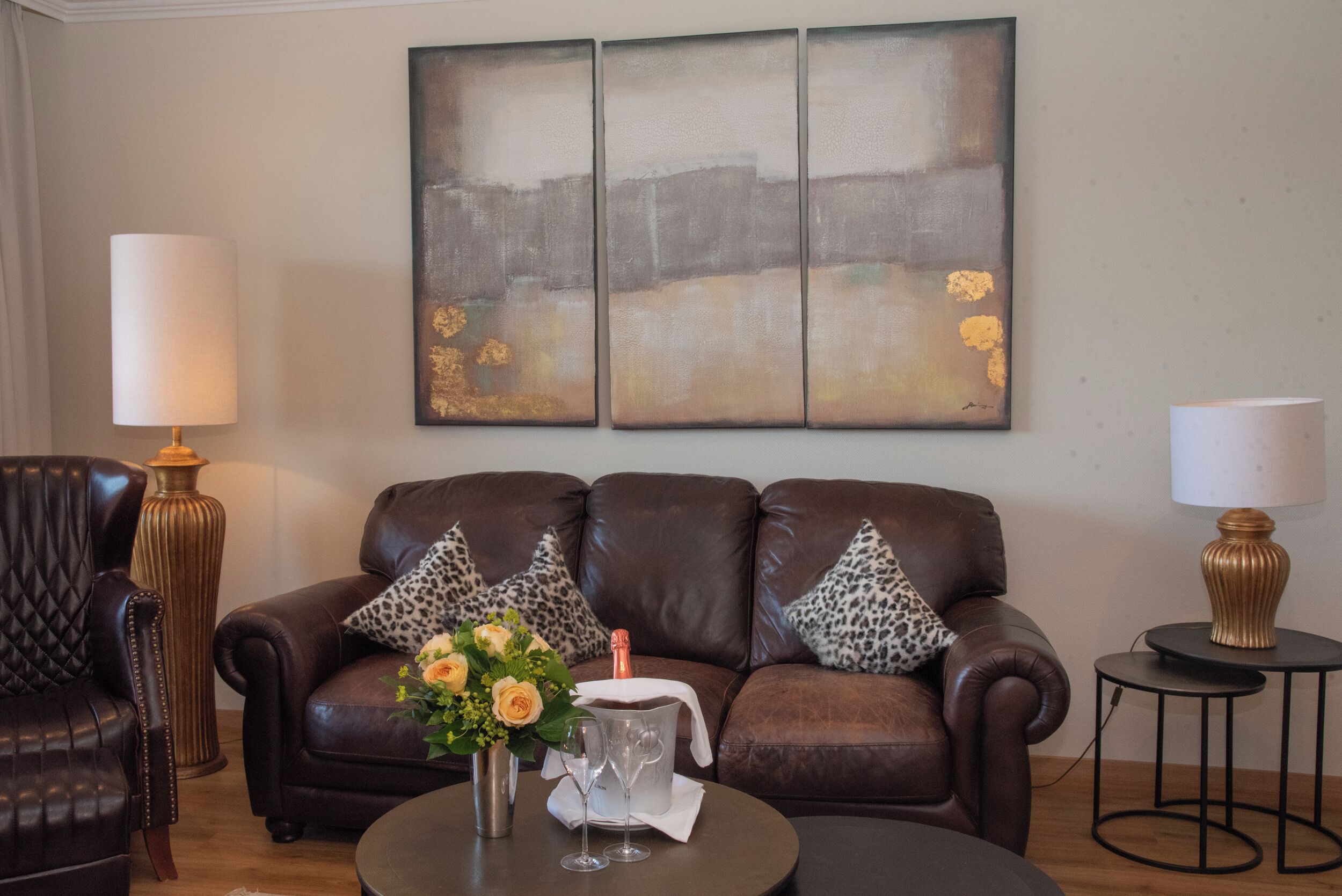 grand suite, 1 double bed, valley view | in-room safe, desk, cots/infant beds, rollaway beds