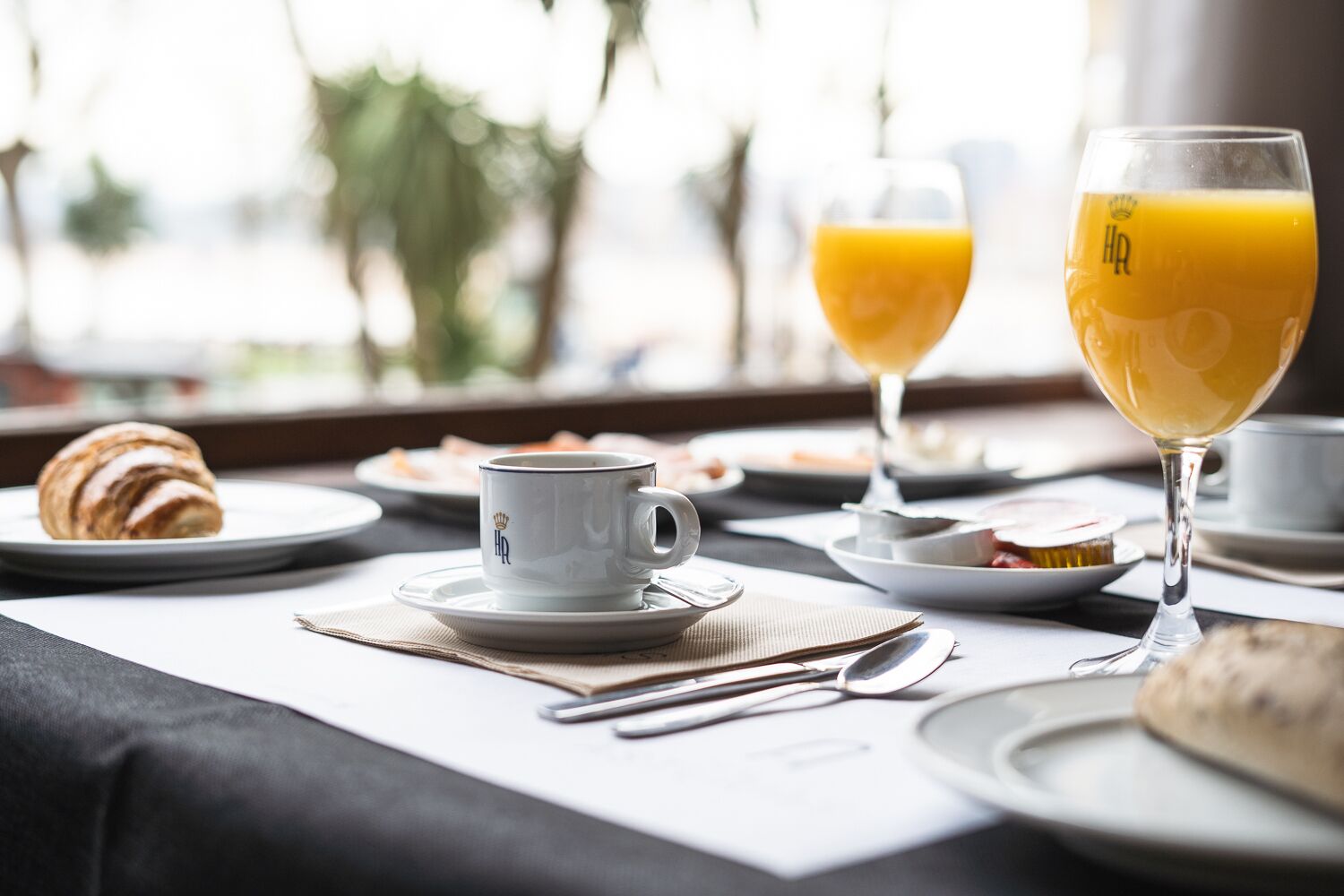 daily continental breakfast for a fee