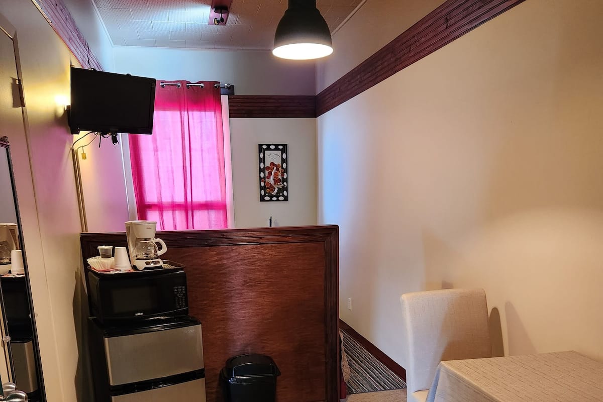 Kamar Standar, 1 Tempat Tidur Queen, kamar mandi pribadi, pemandangan laut | Kedap suara, Wi-Fi gratis, dan seprai linen