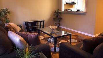 Family House, 3 Bedrooms | Living area | Flat-screen TV