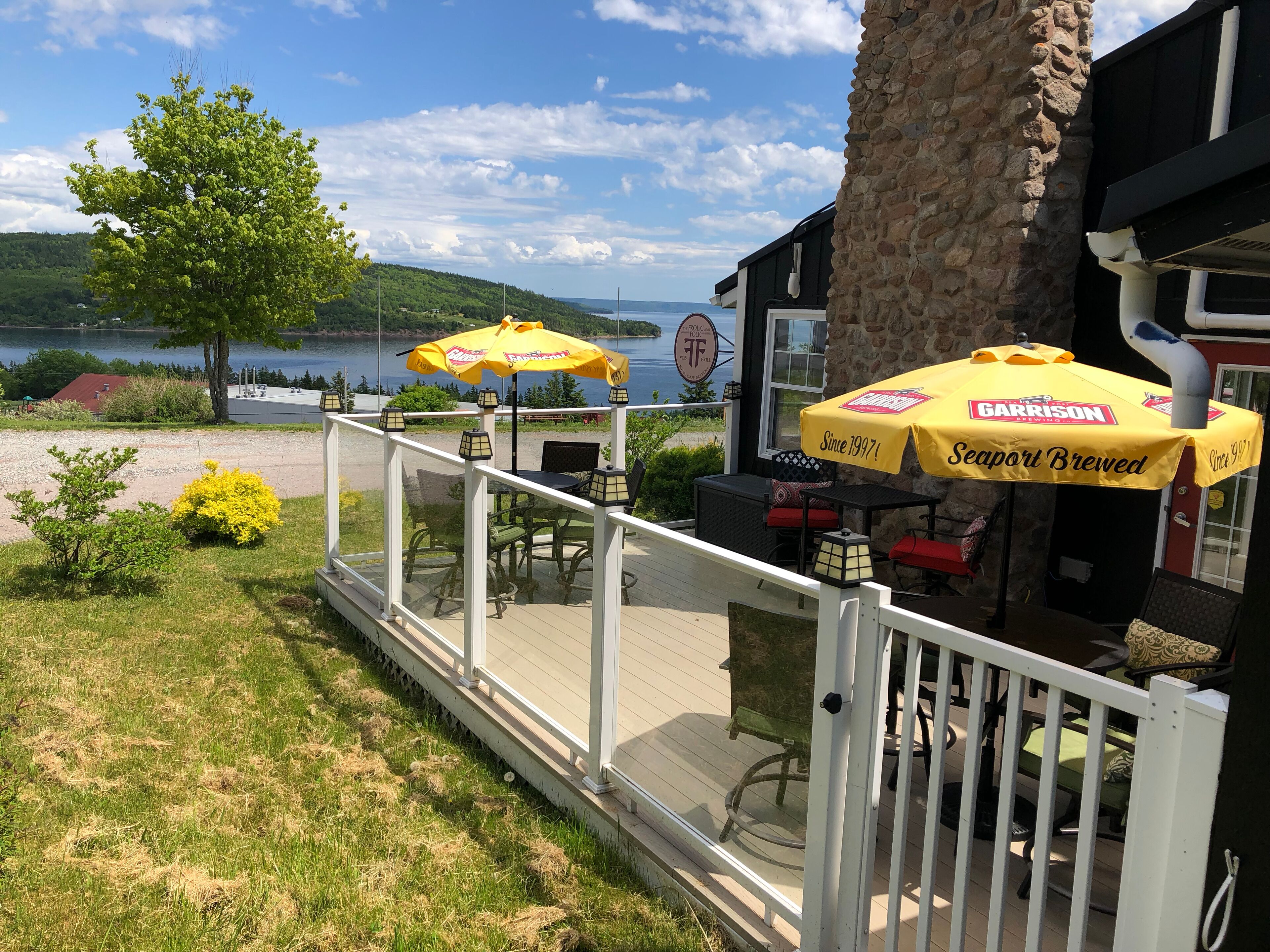 Lunch, dinner, brunch served; sea views 