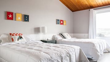 1 habitación, ropa de cama de alta calidad y escritorio 