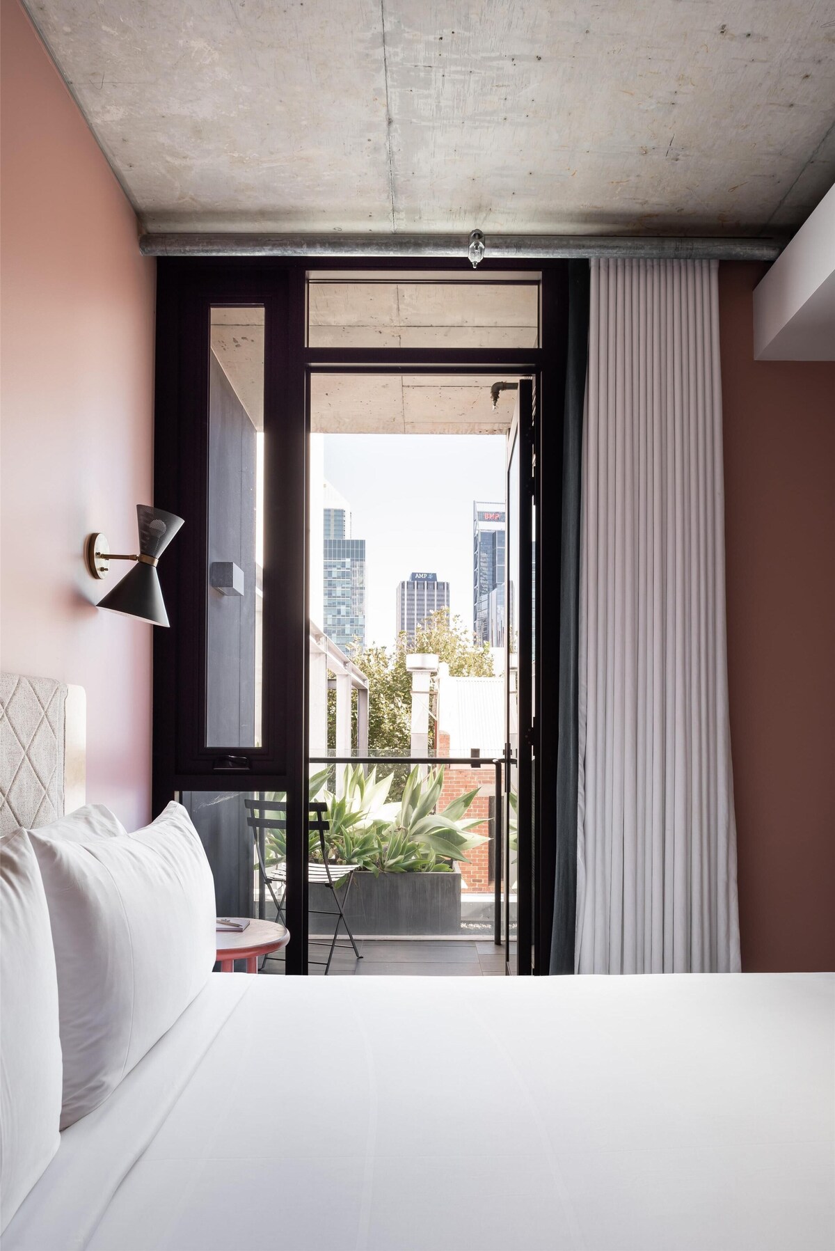 Alex Hotel