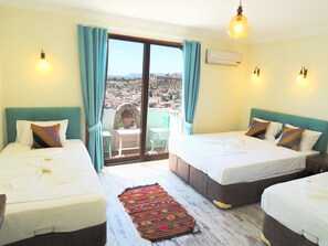 Caja de seguridad en la habitación, escritorio y wifi gratis 