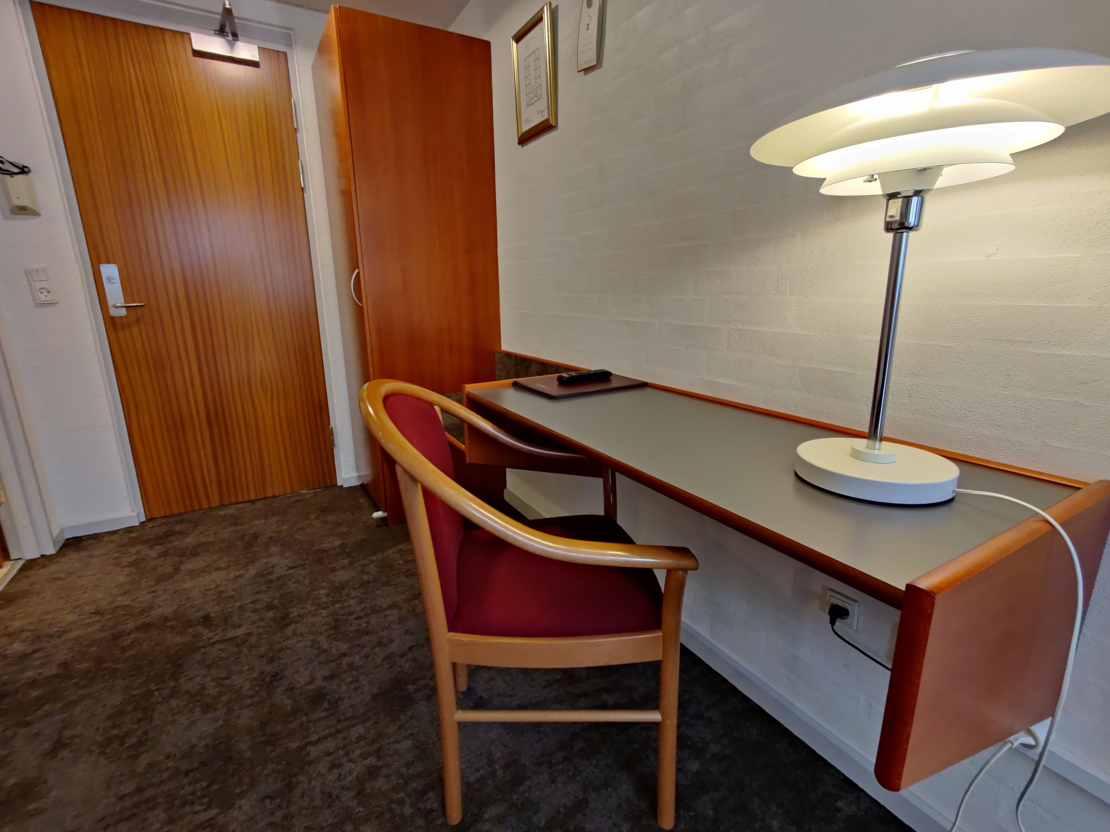 double room | 1 bedroom, desk, soundproofing, iron/ironing board