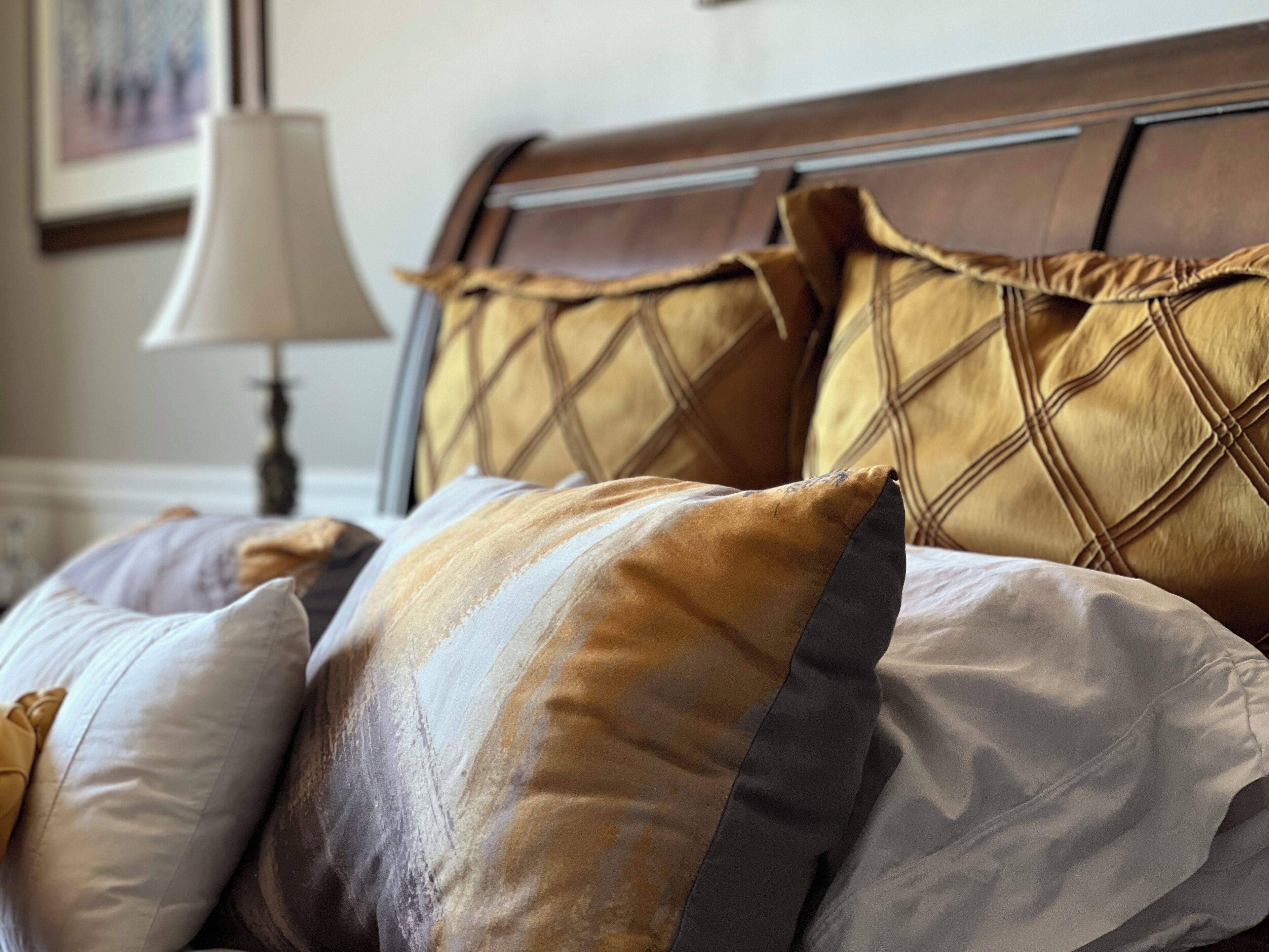Quarto clássico, 1 cama Queen, banheiro privativo | 1 quarto, roupas de cama premium, escrivaninha, cortinas blackout