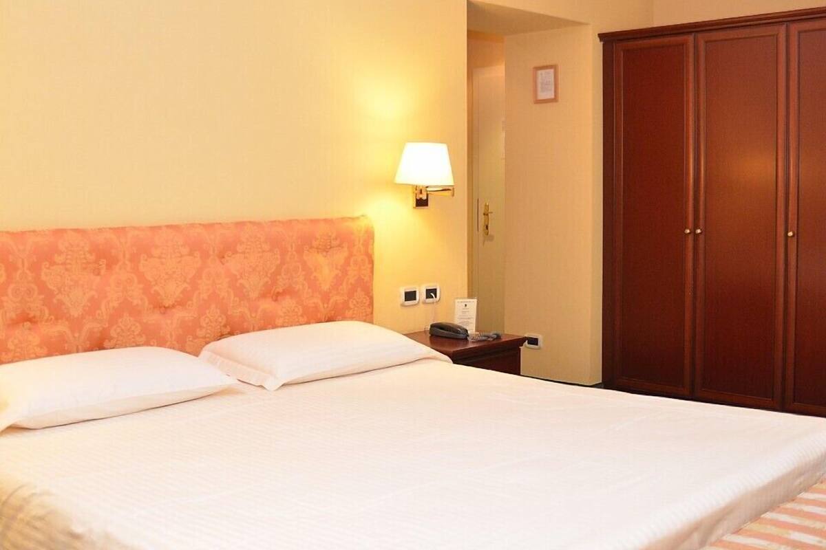 Double or Twin Room | Premium bedding, minibar, in-room safe, desk