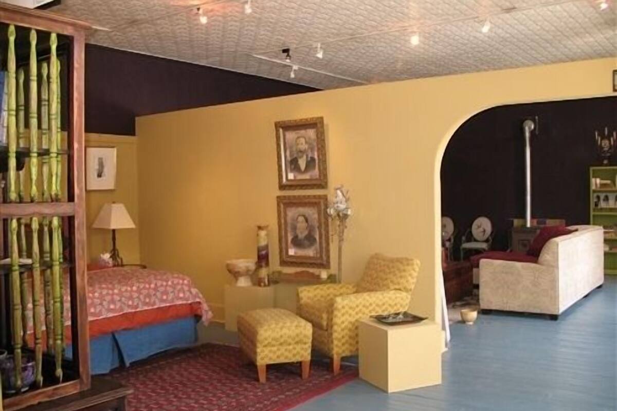 1 bedroom, iron/ironing board, free wifi