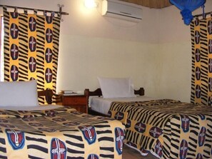 Twin Room - Limbo Lodge (Livingstone)