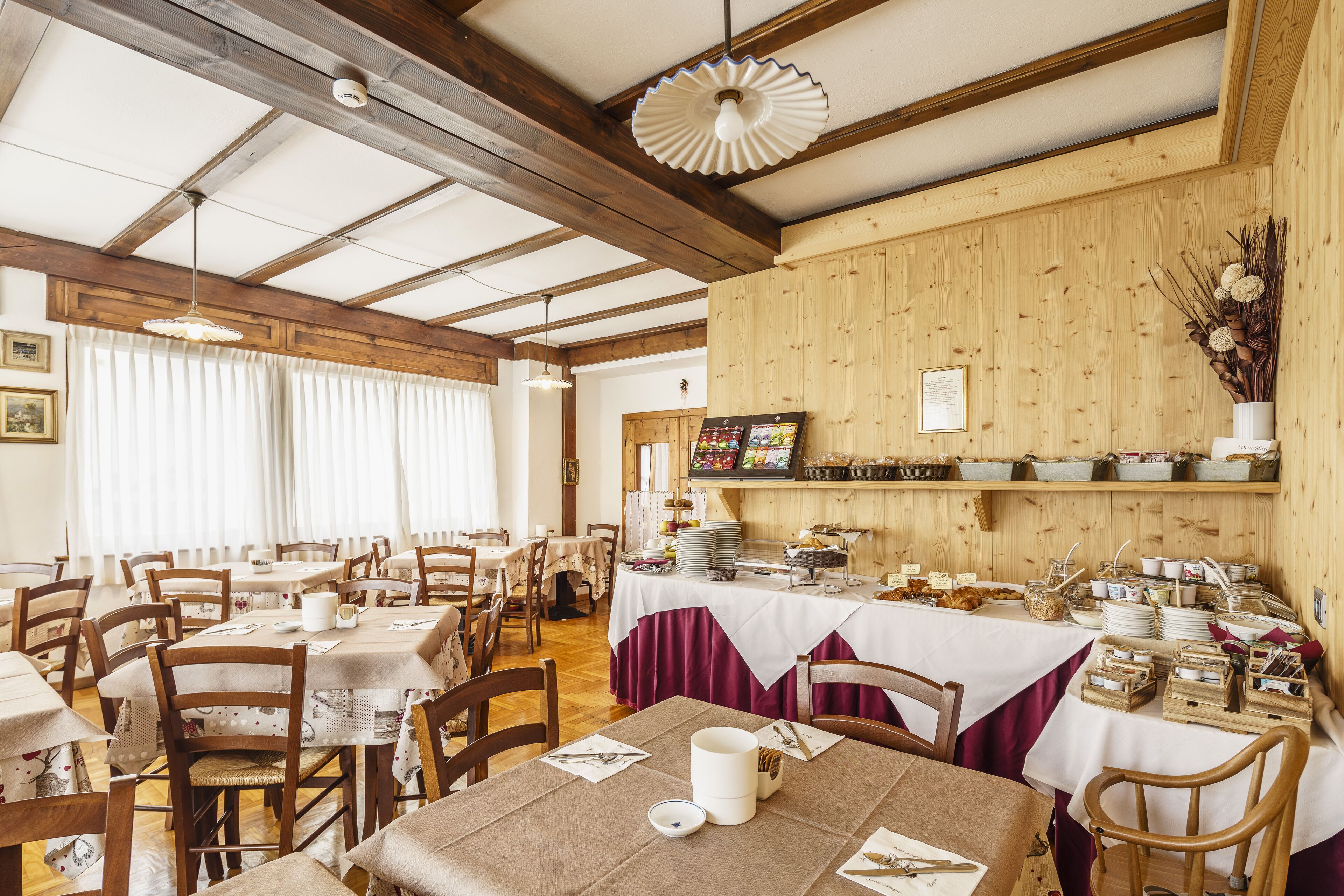 Desayuno buffet incluido todos los días 