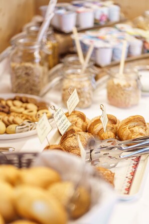 Free daily buffet breakfast  - Hotel Alemagna Restaurant (San Vito di Cadore)