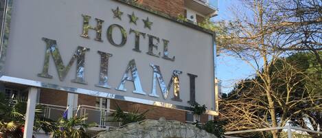 Façade de l’hébergement