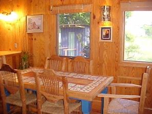 Family House, 2 Bedrooms, Hill View | In-room dining - Trail’s End Hill Country Cabins (Kerrville)