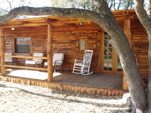 Trail’s End Hill Country Cabins