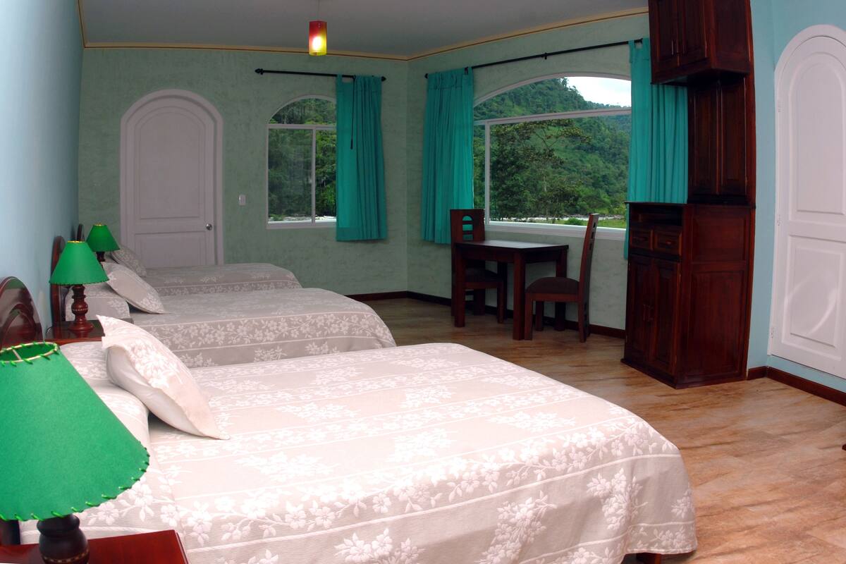 Comfort Triple Room, Mountain View