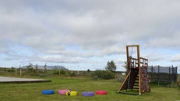 Área de juegos infantiles al aire libre