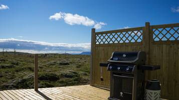 Cottage, 3 Bedrooms (House no 4) | 1 bedroom, down comforters, iron/ironing board, free cribs/infant beds