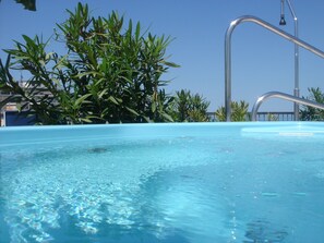 Outdoor spa tub - Hotel Nordic (Bellaria-Igea Marina)
