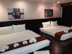 Desk, free WiFi - Aonang Terrace Hotel (Krabi)
