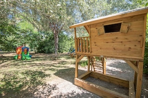 Área de juegos infantiles al aire libre