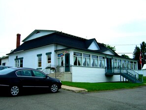 Bagian depan properti