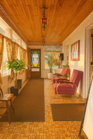 บริการอาหารเช้า อาหารกลางวัน อาหารเย็น, อาหารอินเดีย