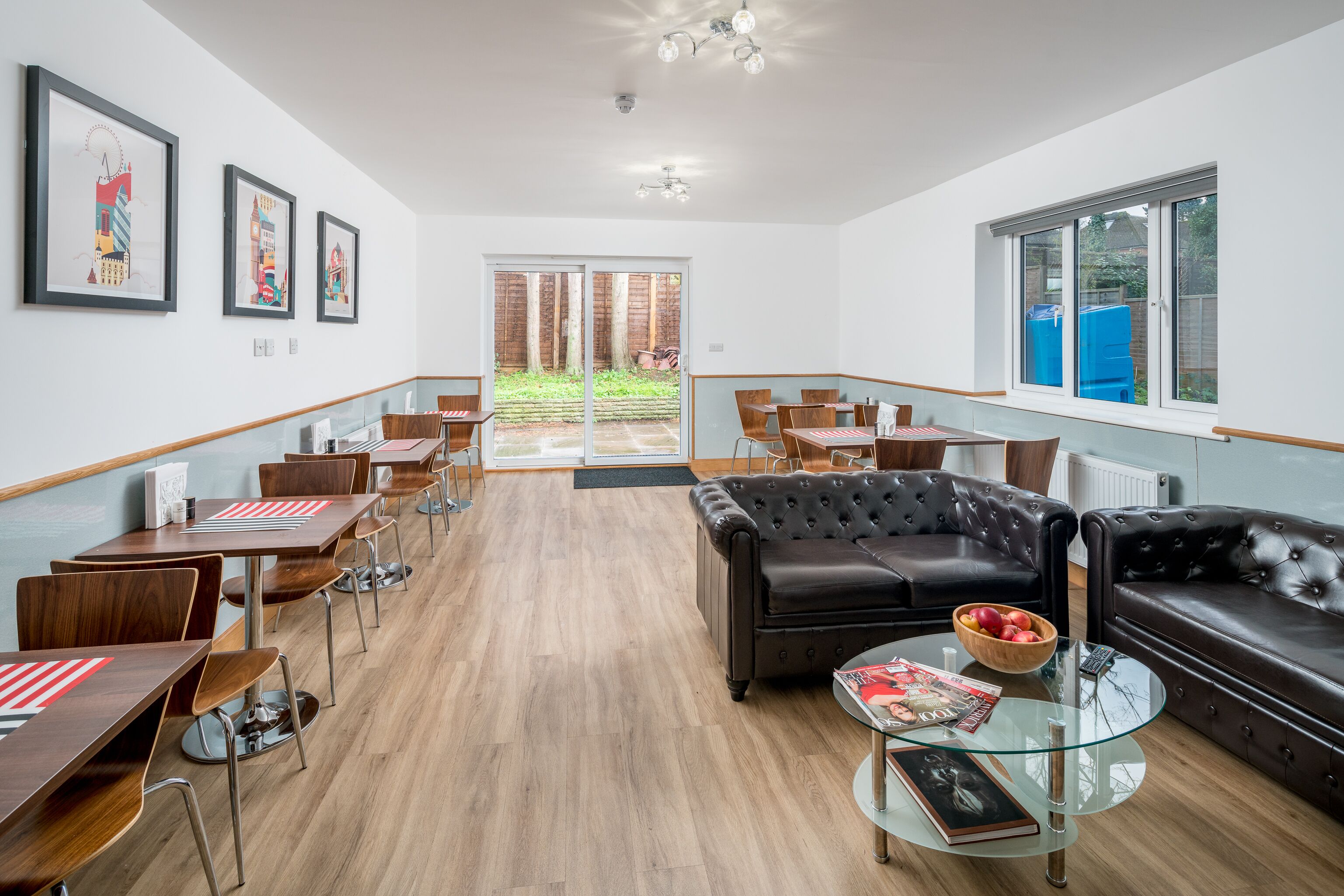 Desayuno de autoservicio incluido todos los días