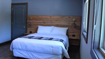 Skrivebord, strygejern/strygebræt, gratis Wi-Fi, sengetøj