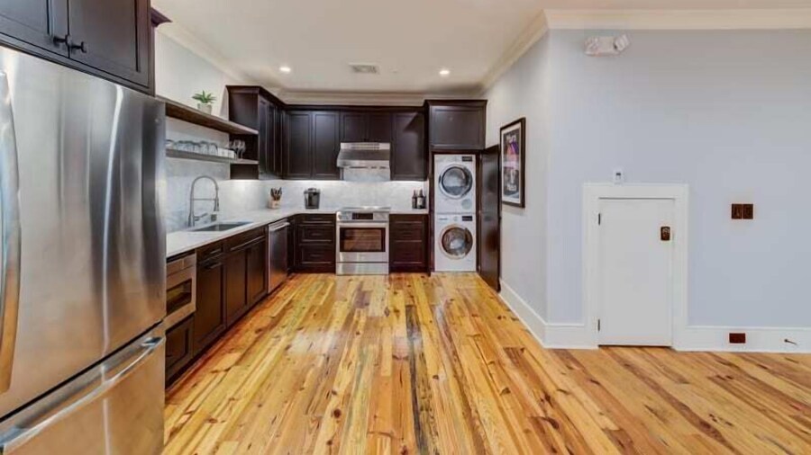 The Quarters on King