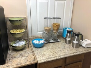 Restaurant - Mayfair Motel (Sicklerville)