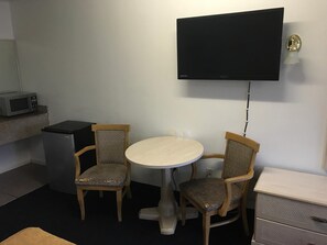 Refrigerador y microondas 